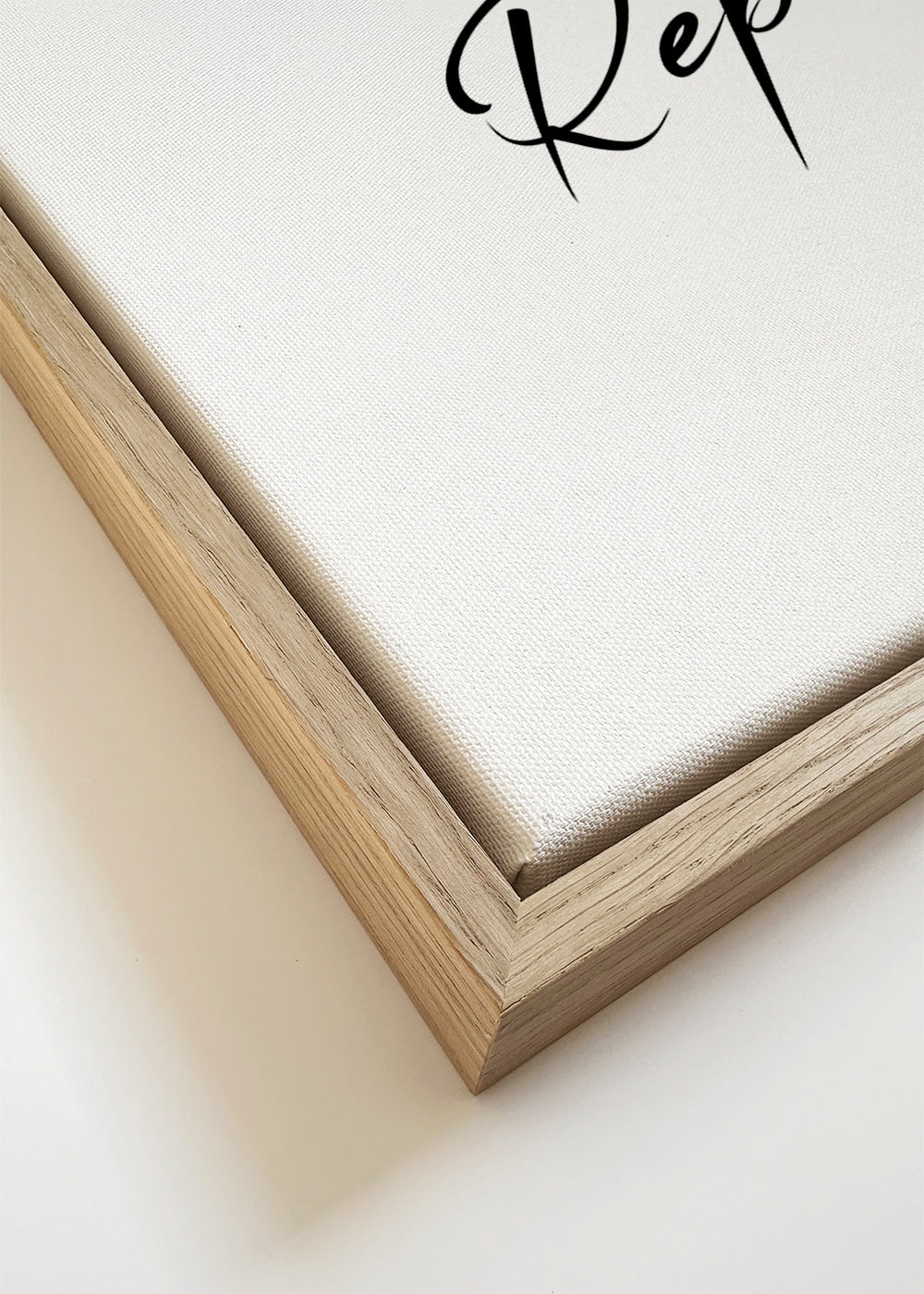 Rustgevend ontwerp met typografische uitspraak