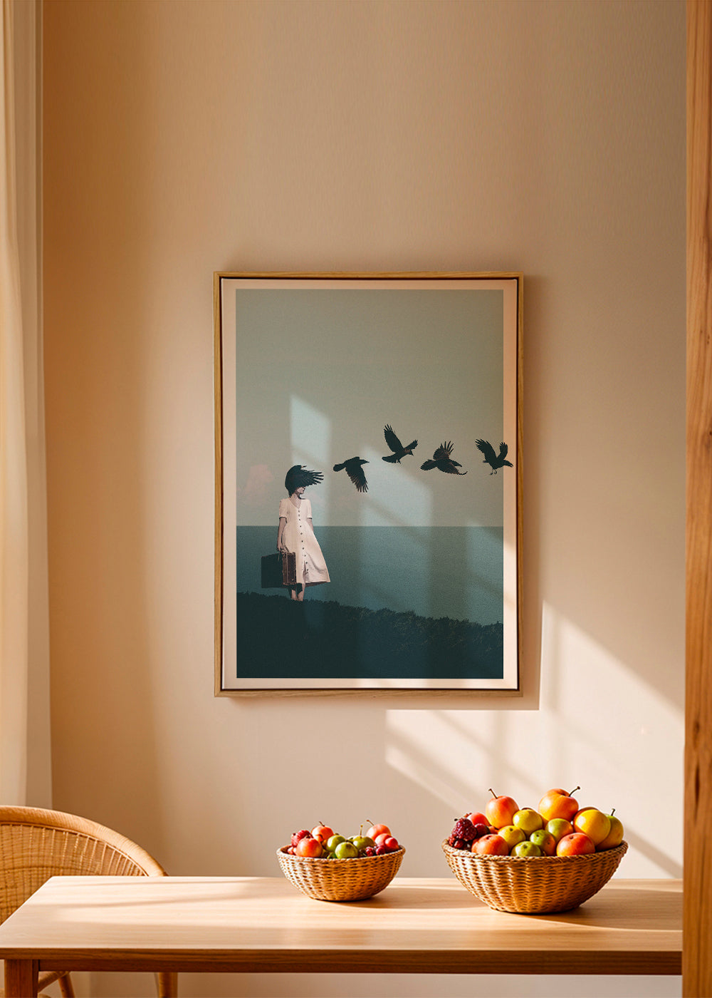 Landschapsposter: reiziger met vogels aan zee