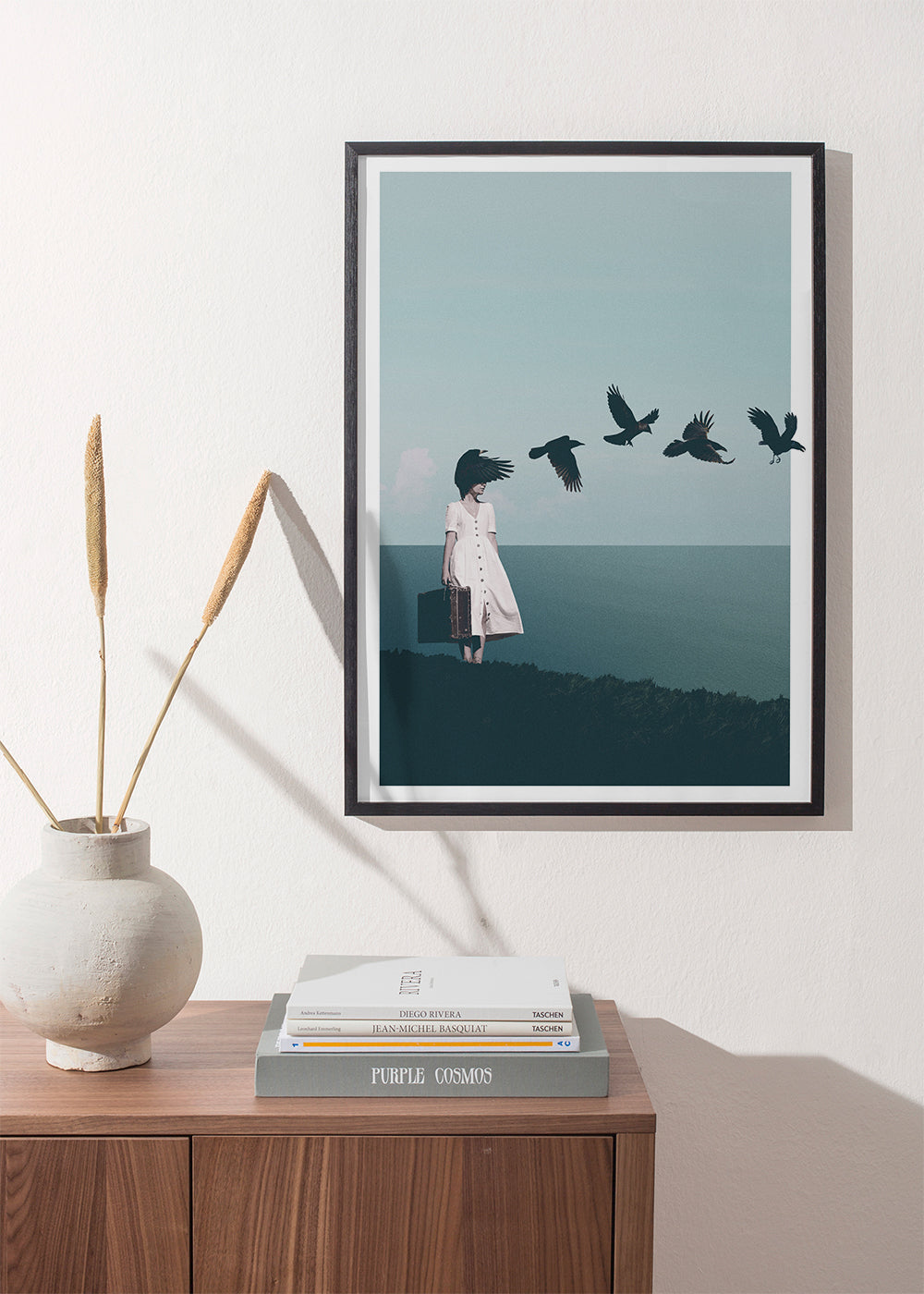 Landschapsposter: reiziger met vogels aan zee
