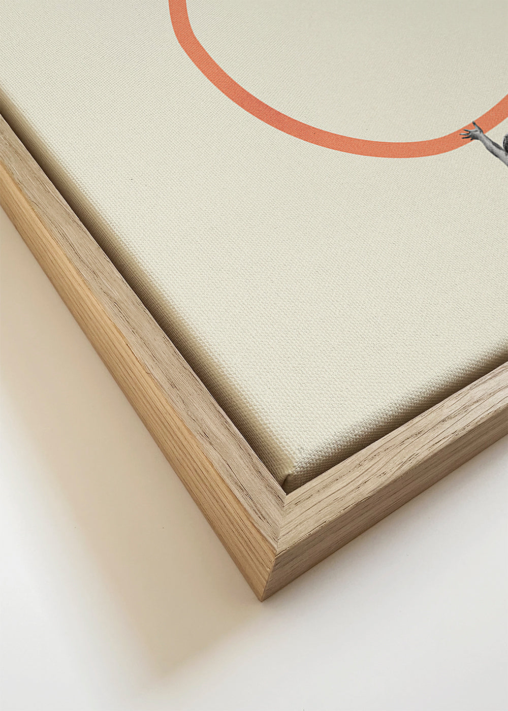 Minimalistische kunst met figuren en oranje ringen
