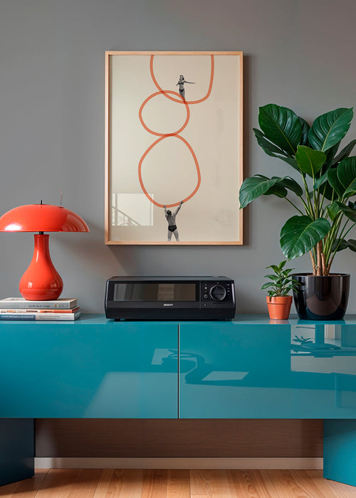 Minimalistische kunst met figuren en oranje ringen