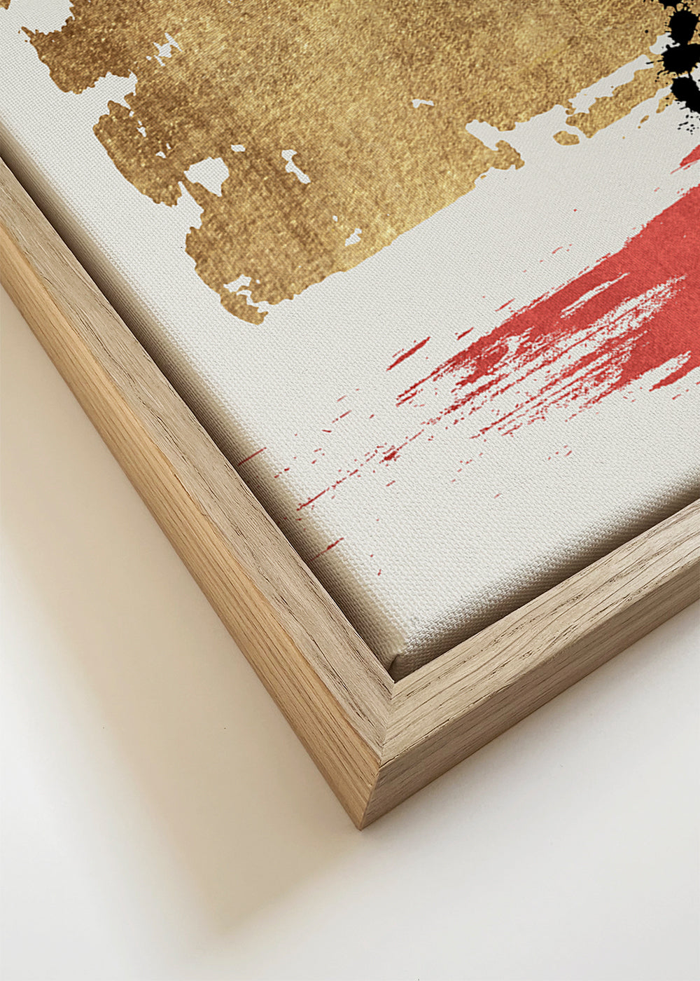 Abstracte print met goudblad en zwarte inktdruppels