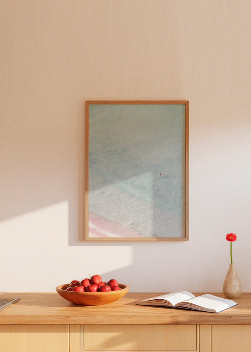 Landschap kunst met zwemmer boven turquoise zee