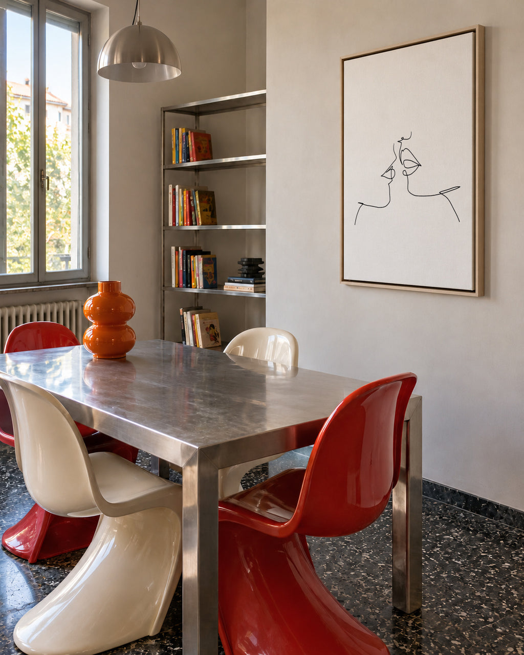 Kiss - Framed canvas in an interior