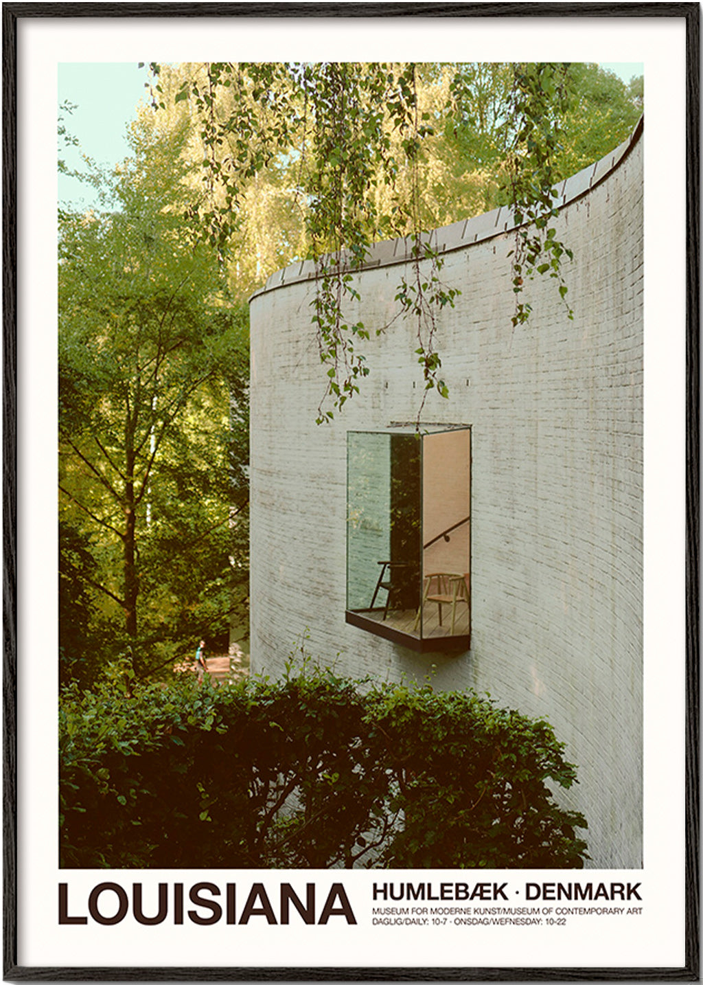 Fotografie van gebogen architectuur met uitkragend raam
