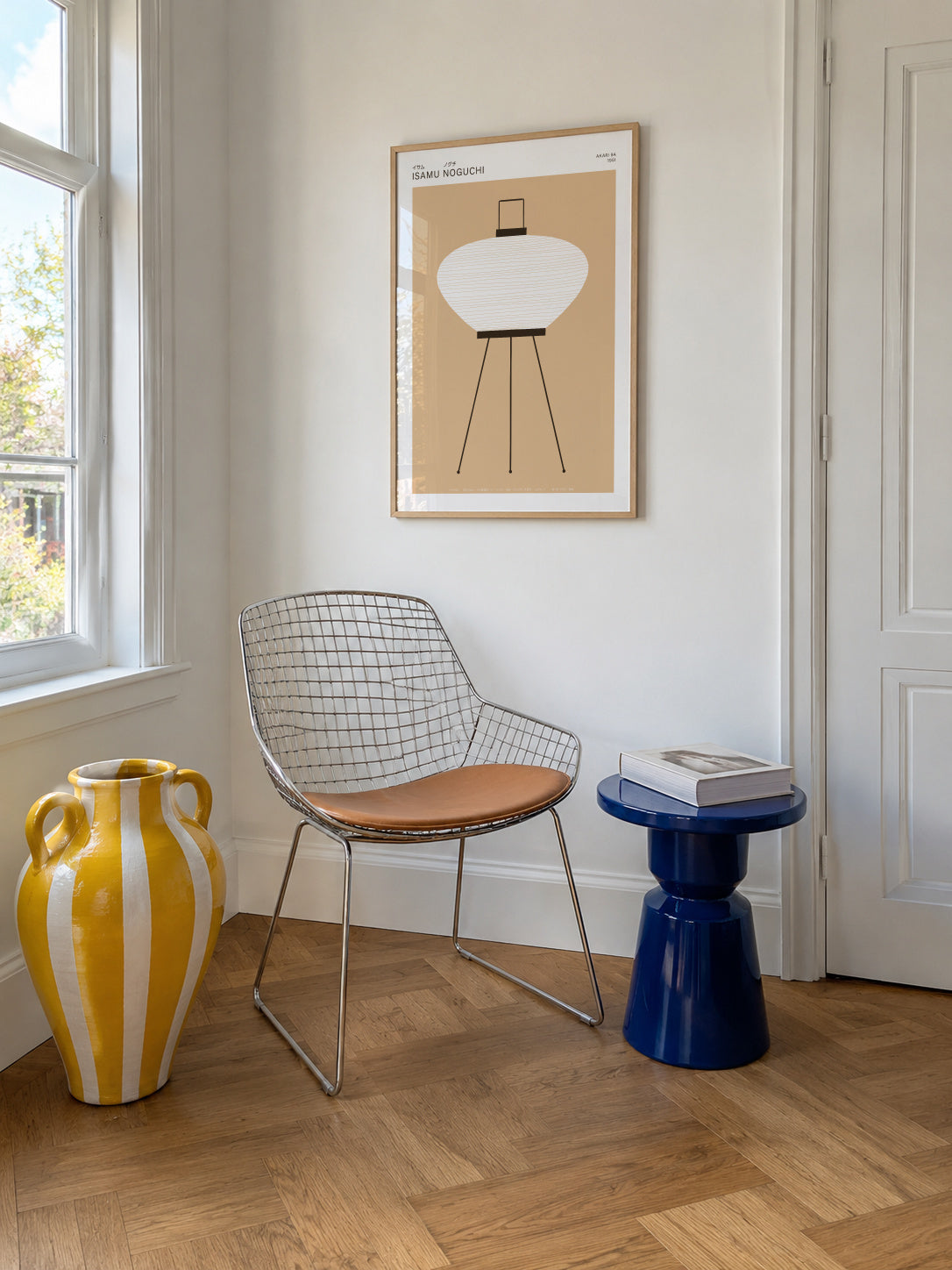 Noguchi - Akari 9A - Framed poster in an interior