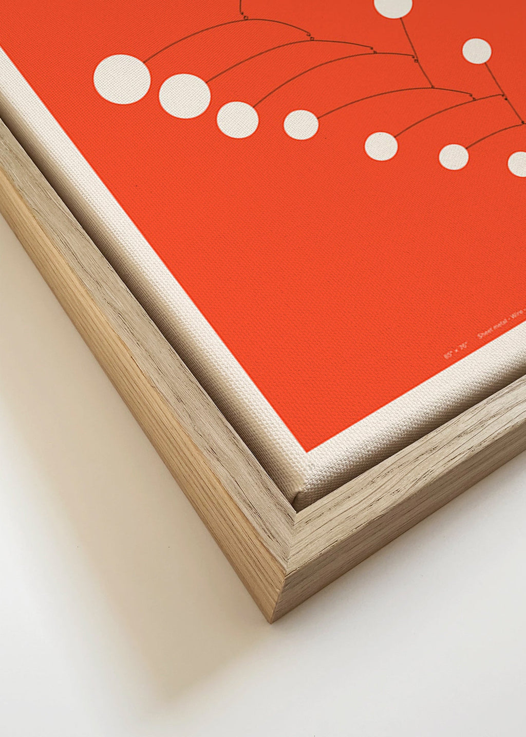 Abstract rood mobiel kunstwerk met cirkels