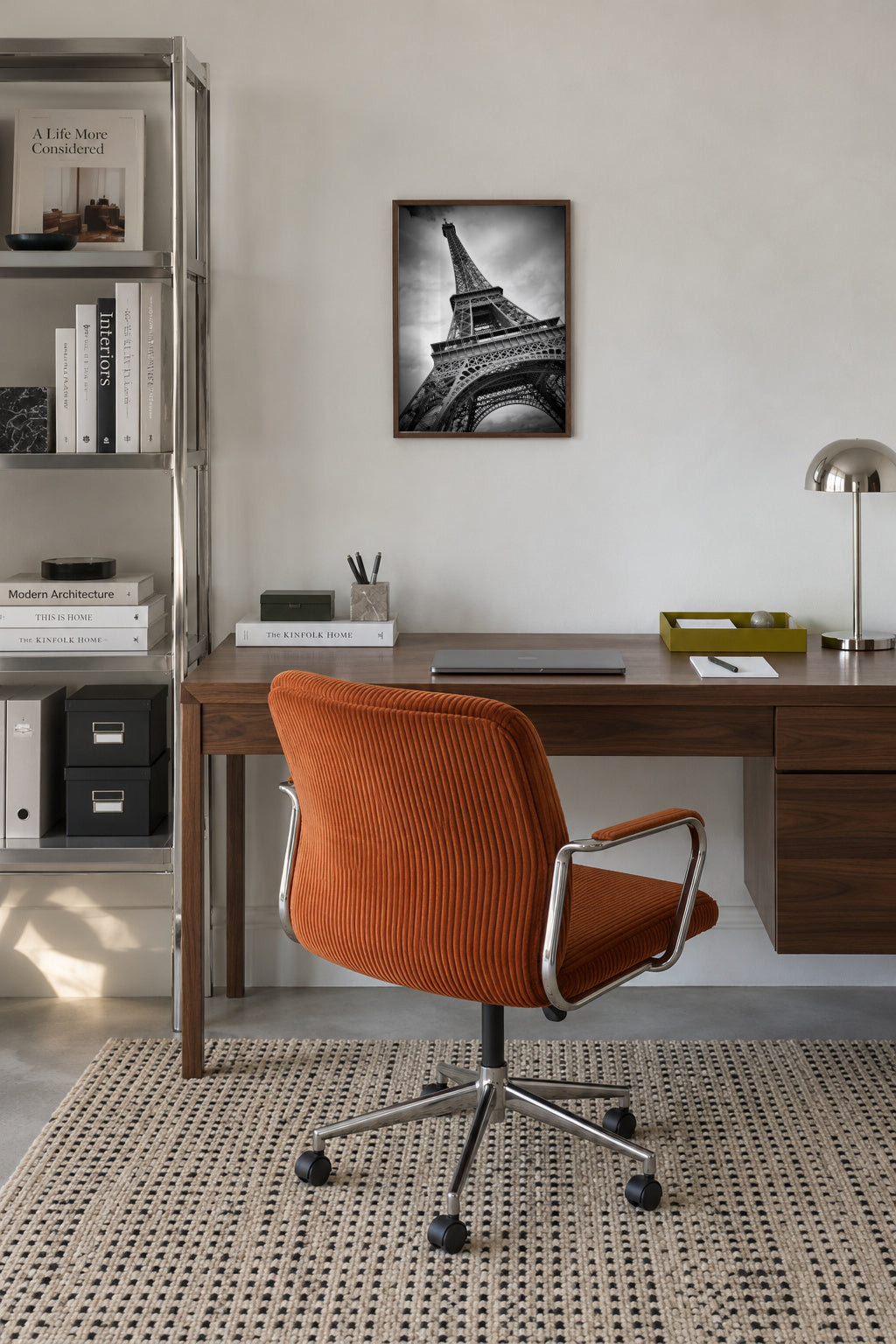 Eiffel Tower DYNAMIC - Framed poster in an interior