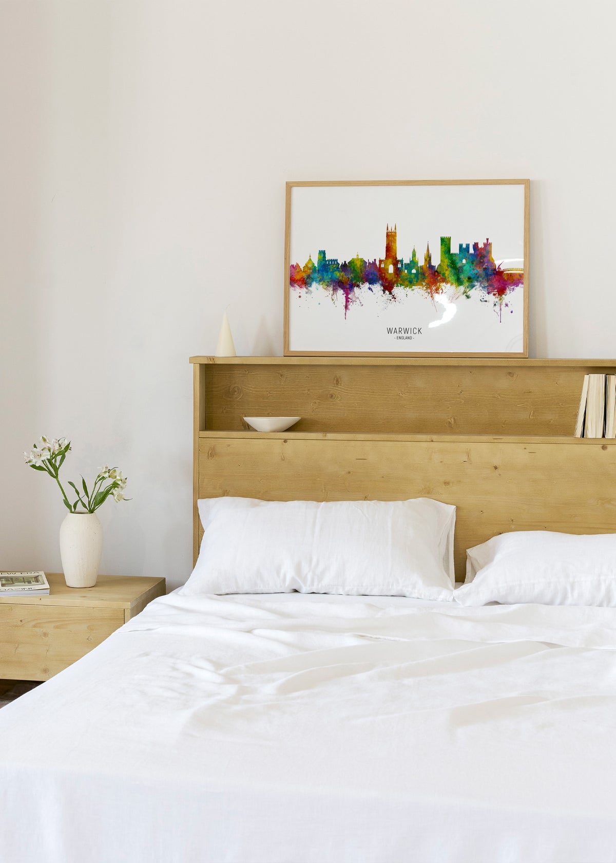 Warwick Skyline multicolor - Framed poster in an interior
