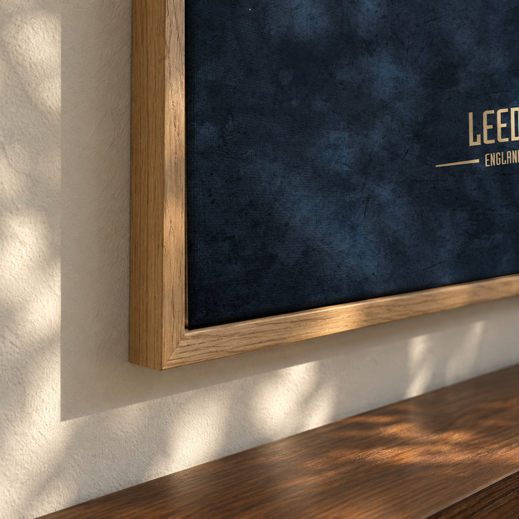 Leeds Skyline azul - Framed canvas detail