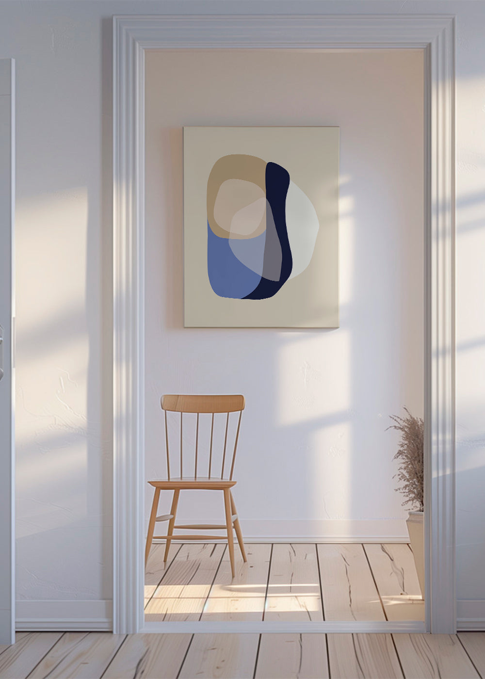 Minimalistisch kunstwerk met organische beige en blauwe vormen