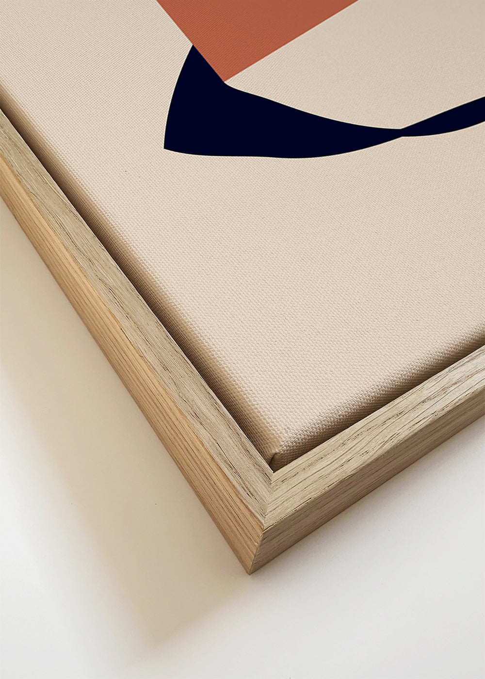 Geometrische poster met organisch lint en terracotta blokken