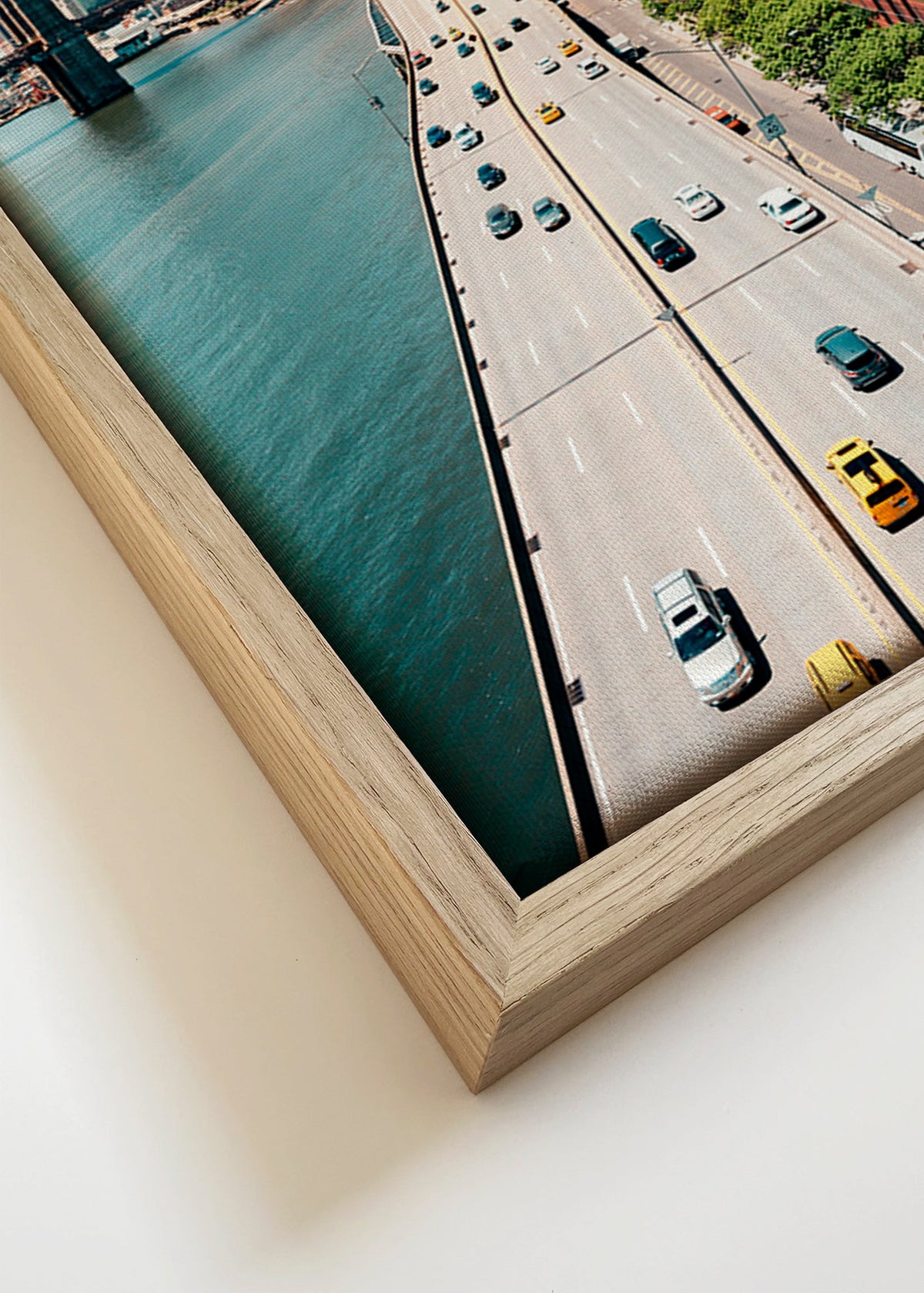 Keuken kunst: skyline en brug vanuit hoogte – Canvas detail