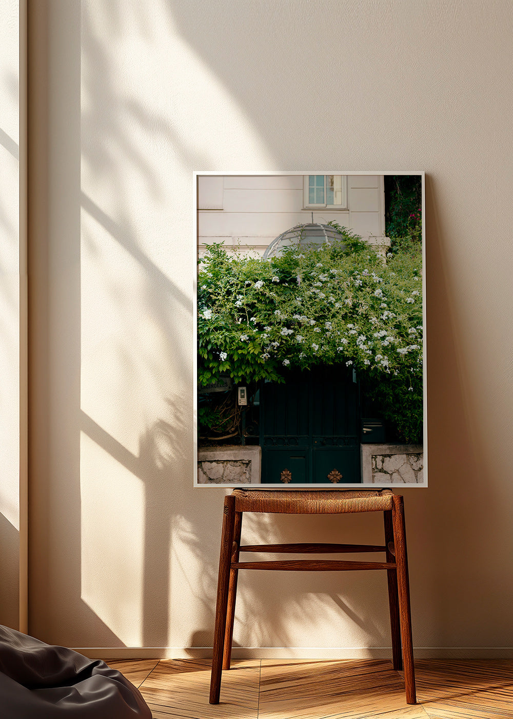 Botanische print met witte klimop bij deur – Product1