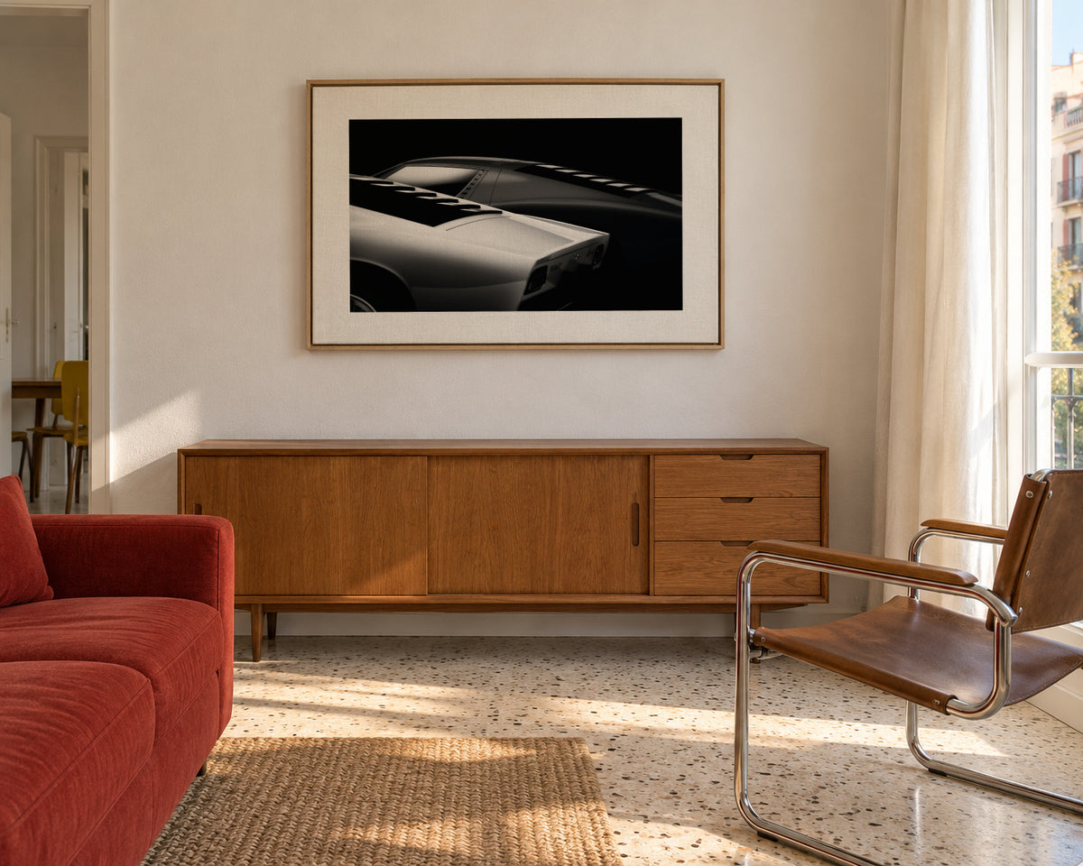 2 Miura - Framed canvas in an interior