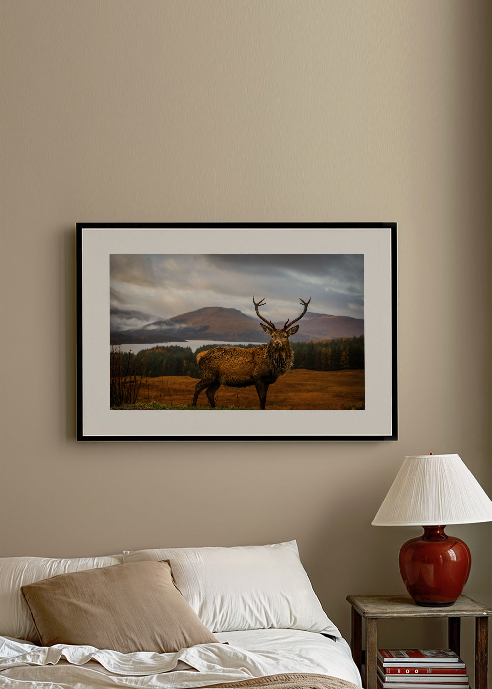 Dierenposter hert in de Schotse Hooglanden