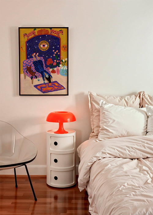 Surrealistische illustratie van rust met centraal oog