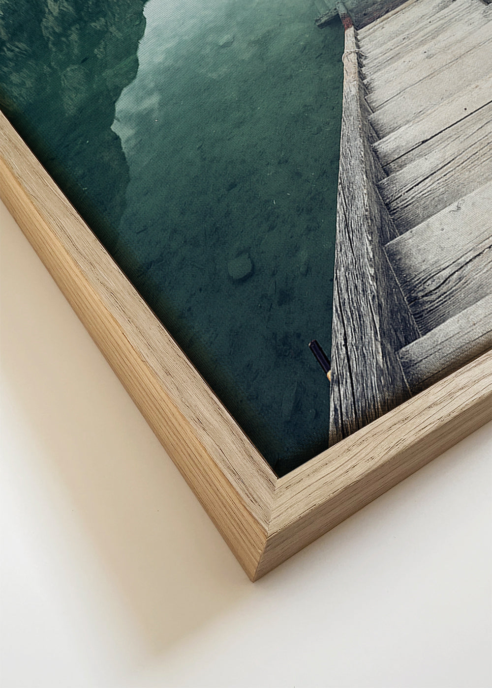 Landschap kunst met boot en meerreflectie