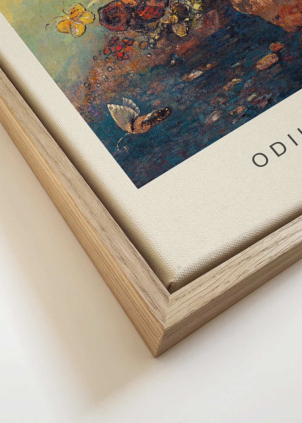 Botanische print met vlinders in dromerige lucht