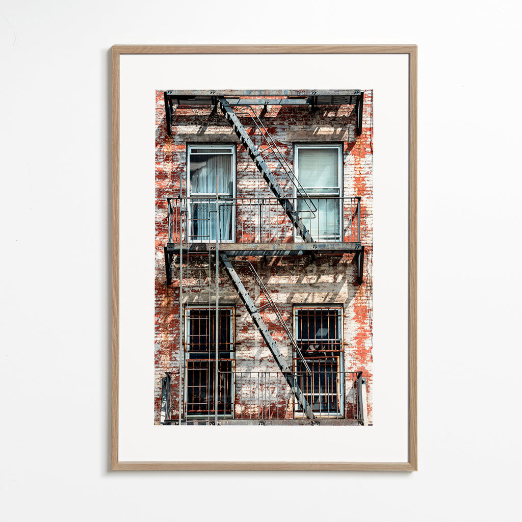 Stadsfoto van gevel met brandtrap – Oak Frame