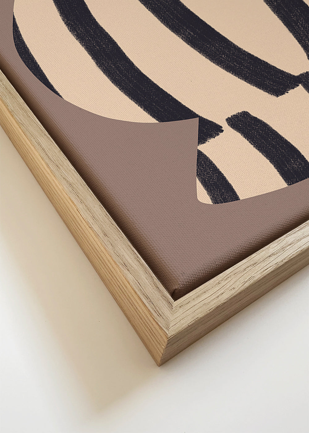 Minimalistisch ontwerp gestreepte vaas