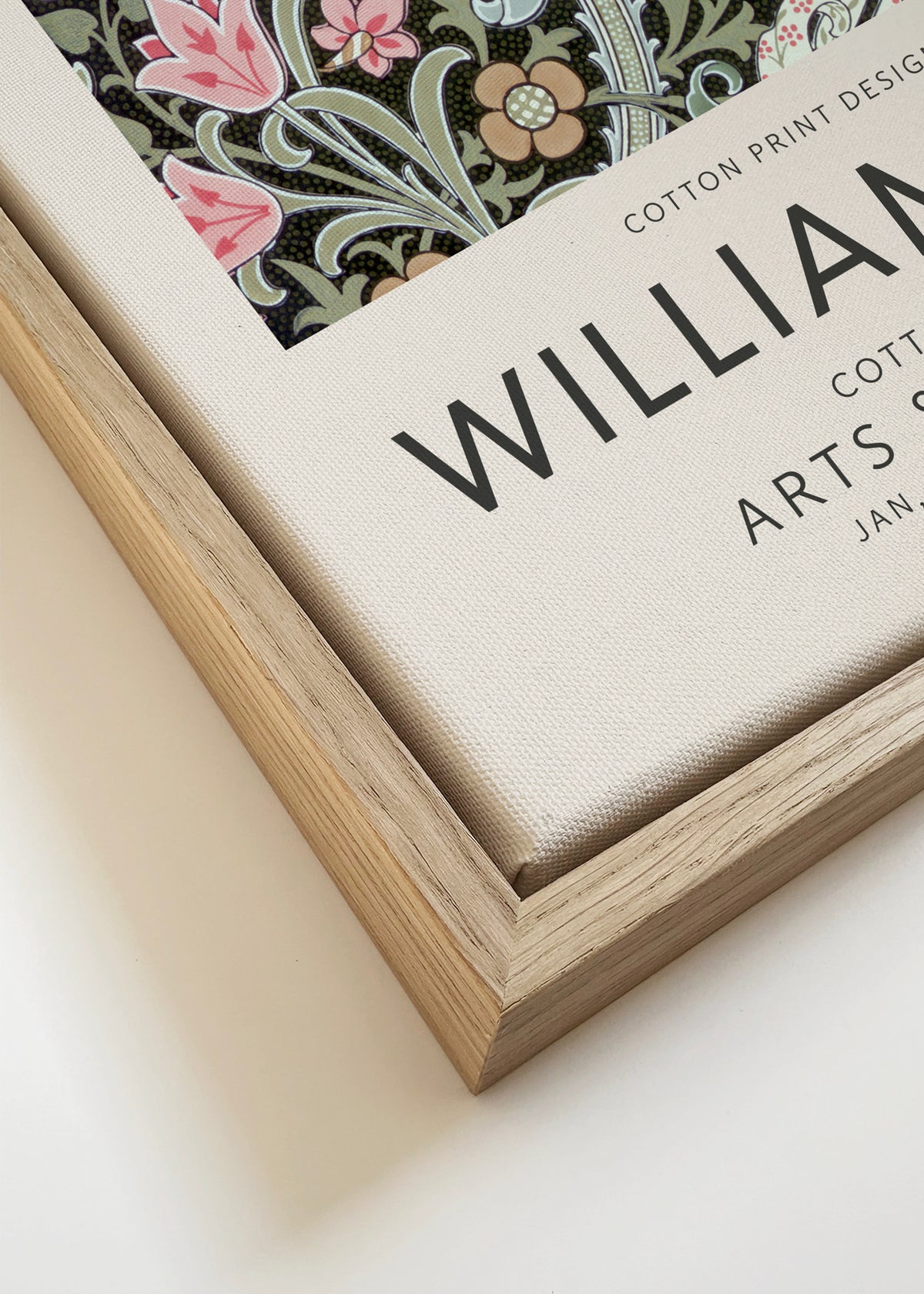 William Morris pattern IX - Framed canvas detail