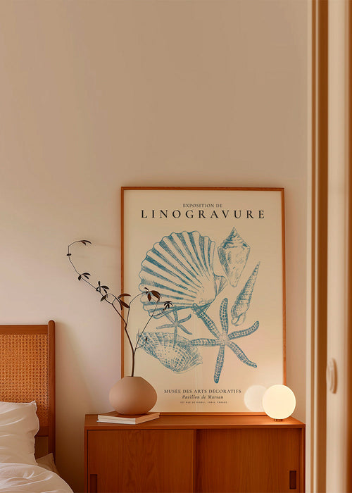 Linosnede schelpenillustratie in blauw