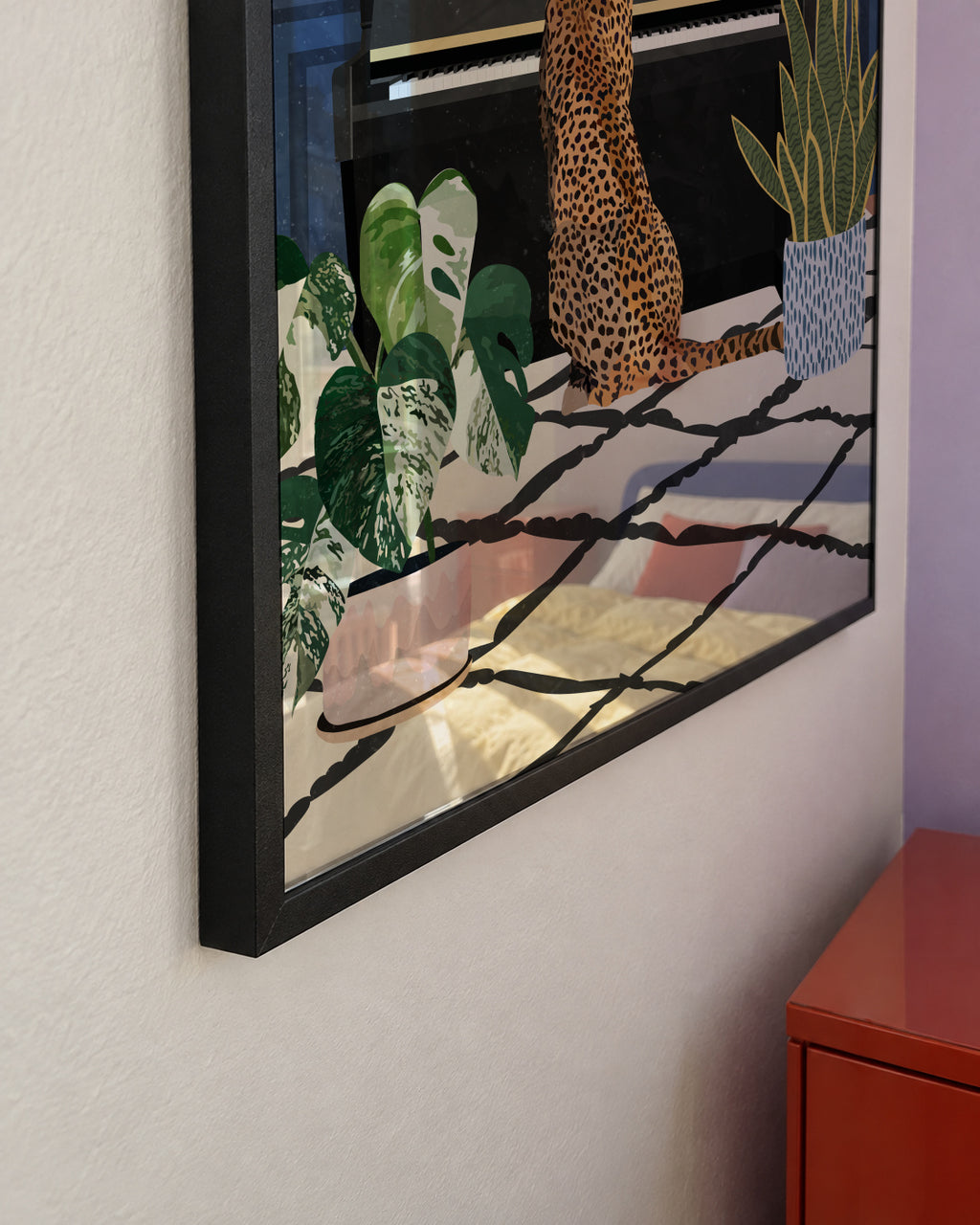 Cheetah plays the piano - Framed poster detail