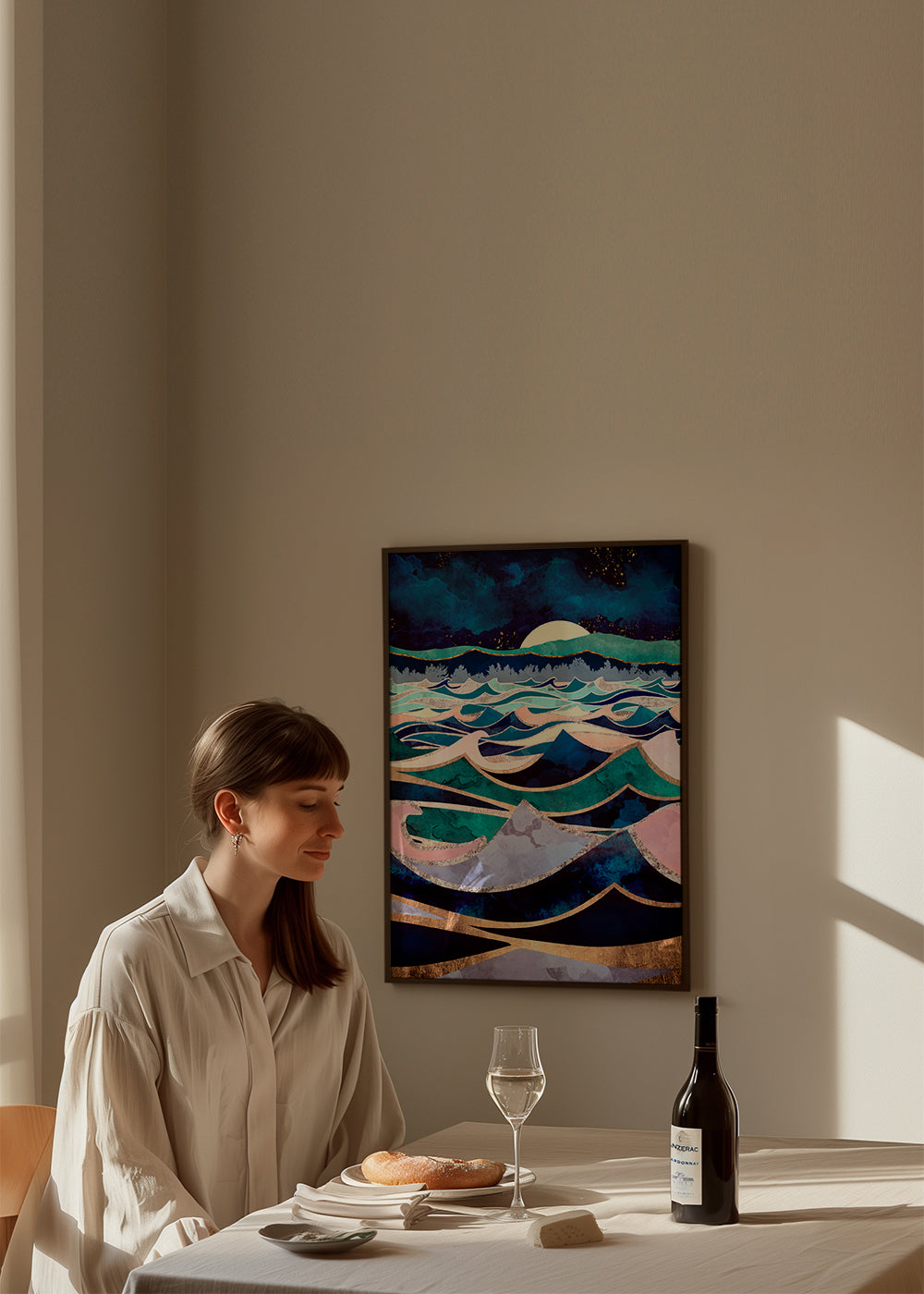 Abstracte kunst: gelaagde maanverlichte golven