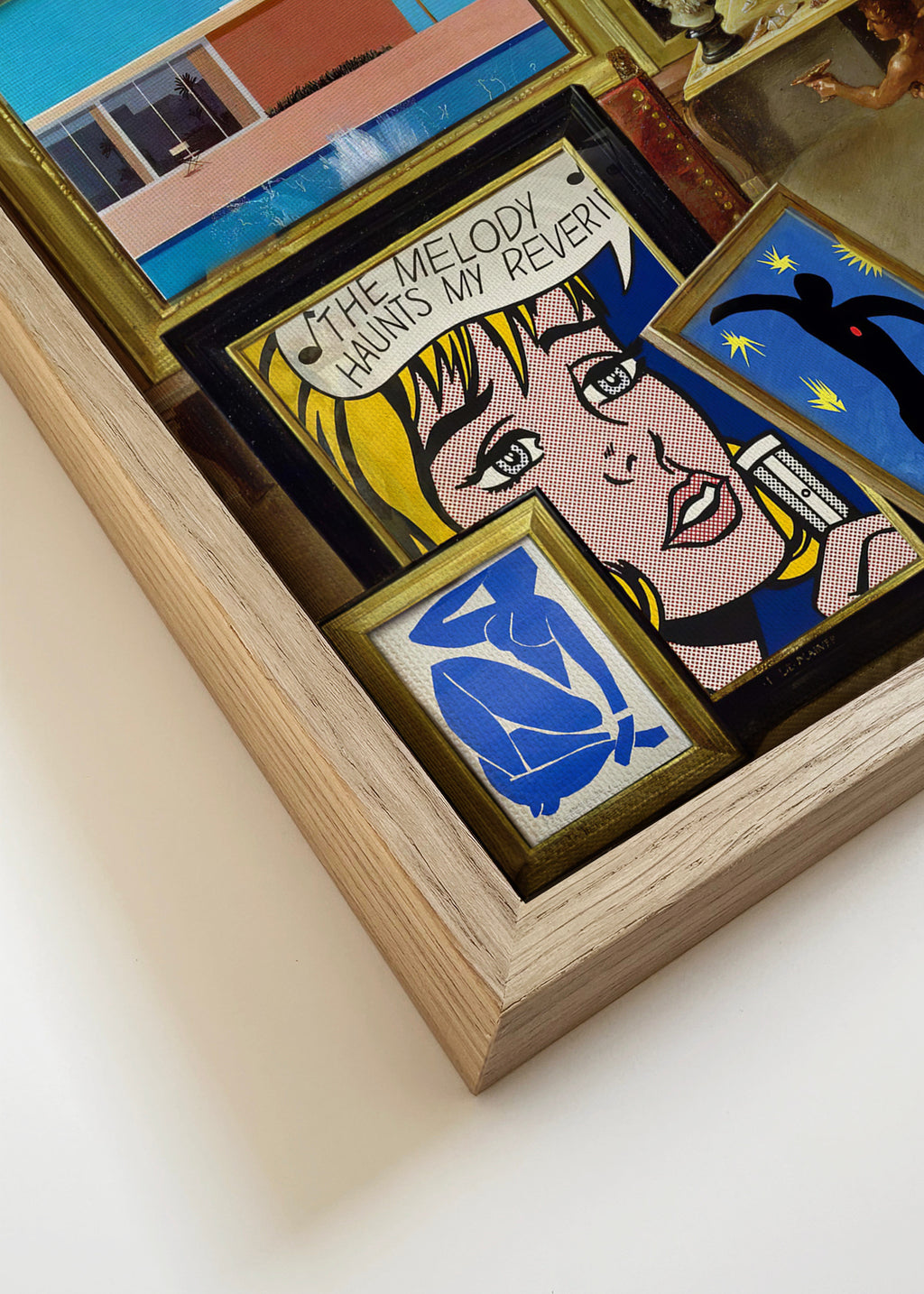 Modern art gallery - Framed canvas detail