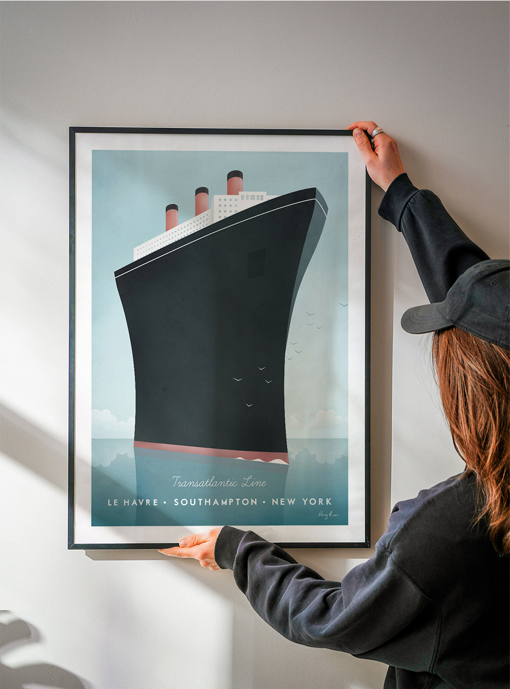 Reisposter met gestileerde scheepsboeg