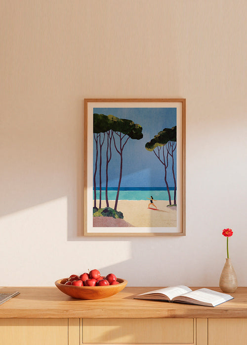 Rustgevend design: yoga op het strand onder dennen