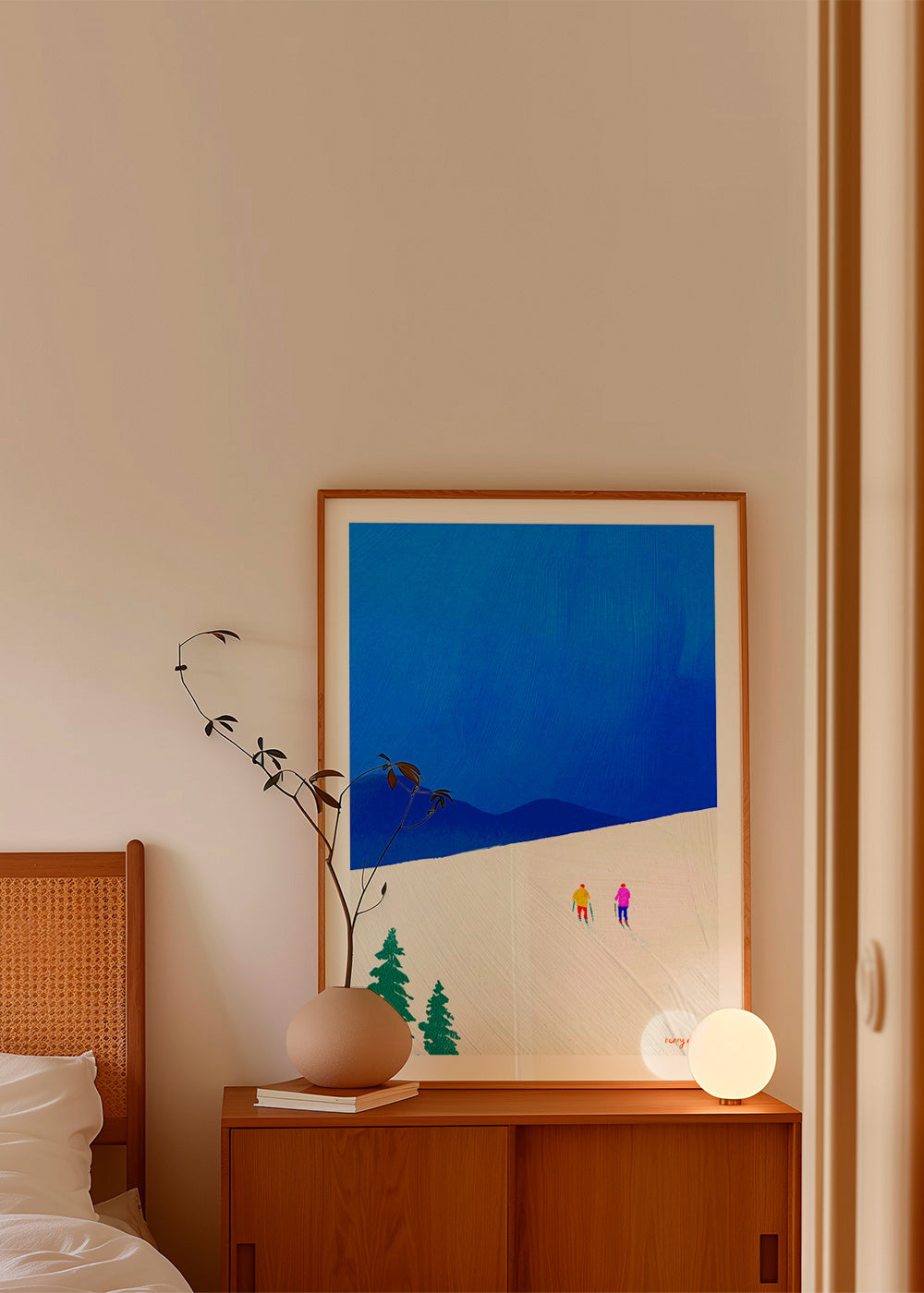 Sportkunst: twee skiërs op de helling – Product2