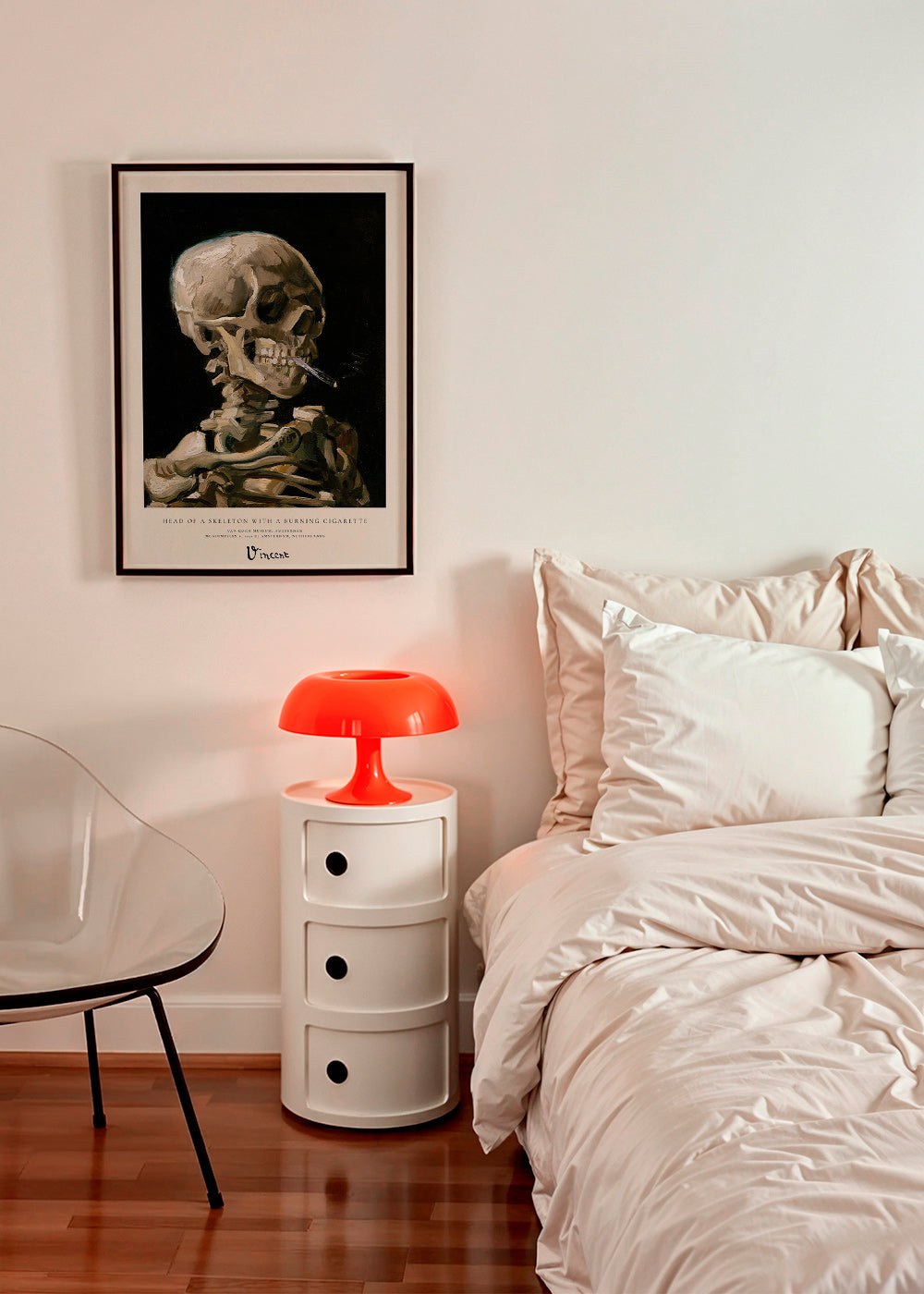 Vintage schedel met brandende sigaret
