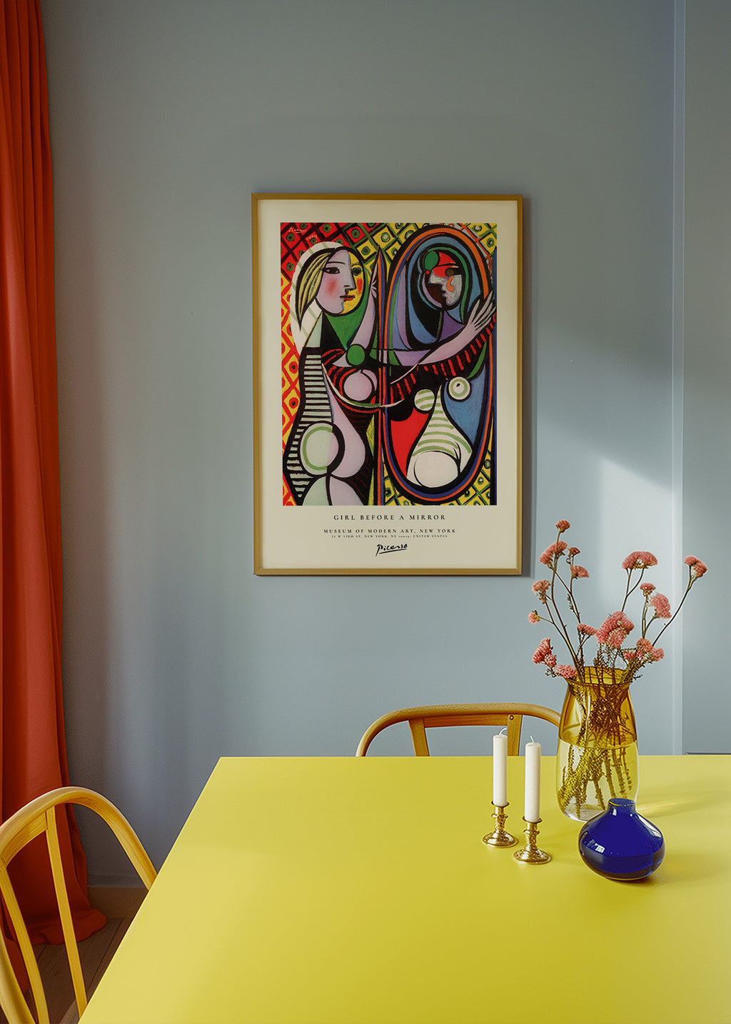 Abstract schilderij met figuur voor een spiegel