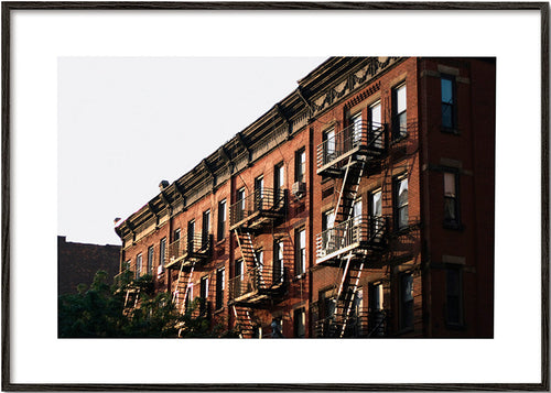 Reisposter: New York brownstone-gevel met brandtrappen