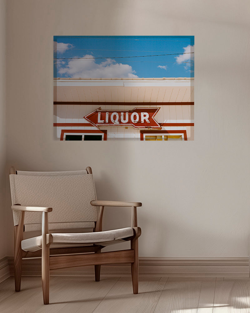 Vintage foto bord 'LIQUOR' tegen blauwe lucht – Canvas