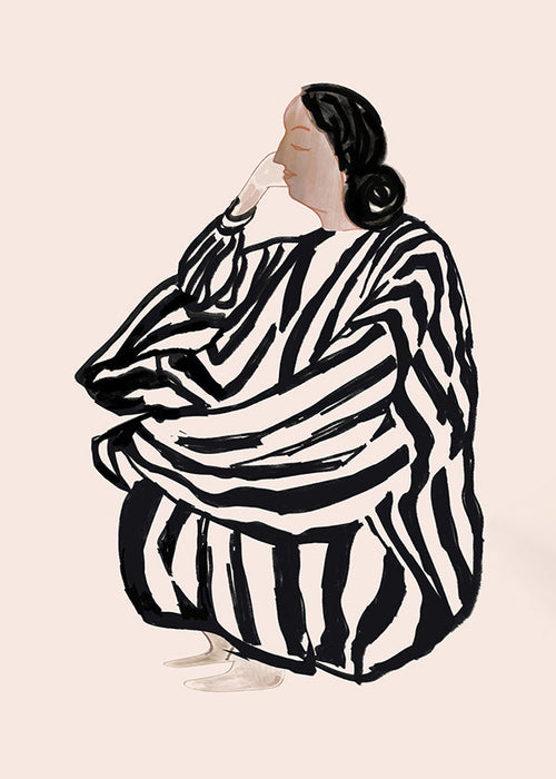 Illustratie van zittende vrouw met opvallende strepen