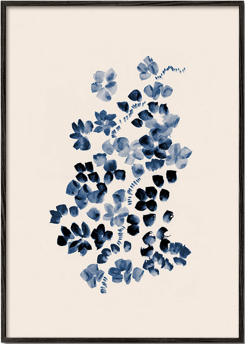 Botanische poster met indigo bloemen op crème – Black Frame
