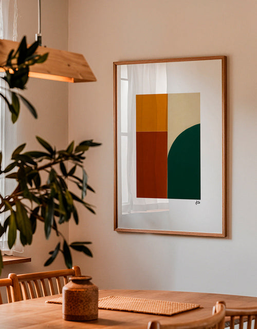Geometrische poster met groene boog en okerkolommen – Product1