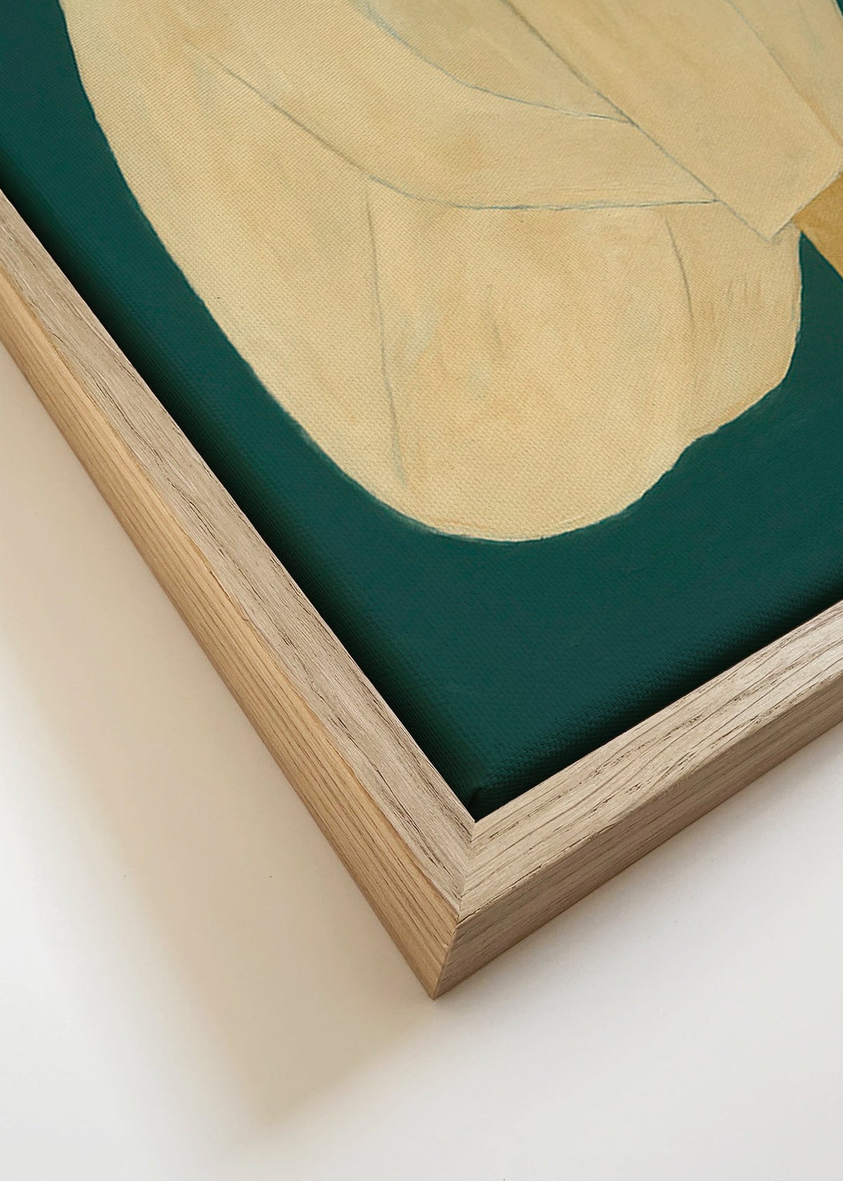 Minimalistisch kunstwerk met zittend figuur op groene achtergrond – Canvas detail