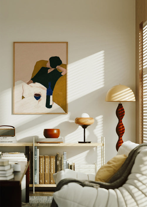 Keuken kunst met wijnfles en mosterdfauteuil – Product1