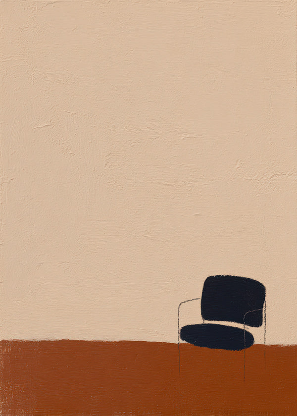 Minimalistisch kunstwerk stoel op oker vloer