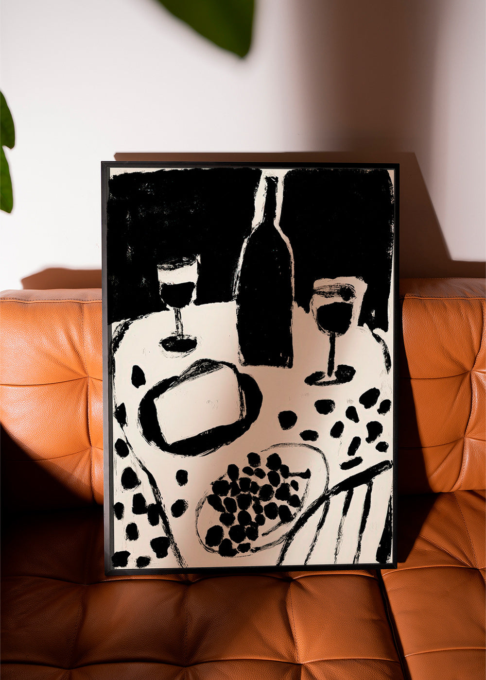 Keuken kunst: fles en druiven in monochroom