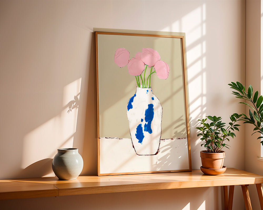 Botanische print met pioenrozen in blauwe vaas