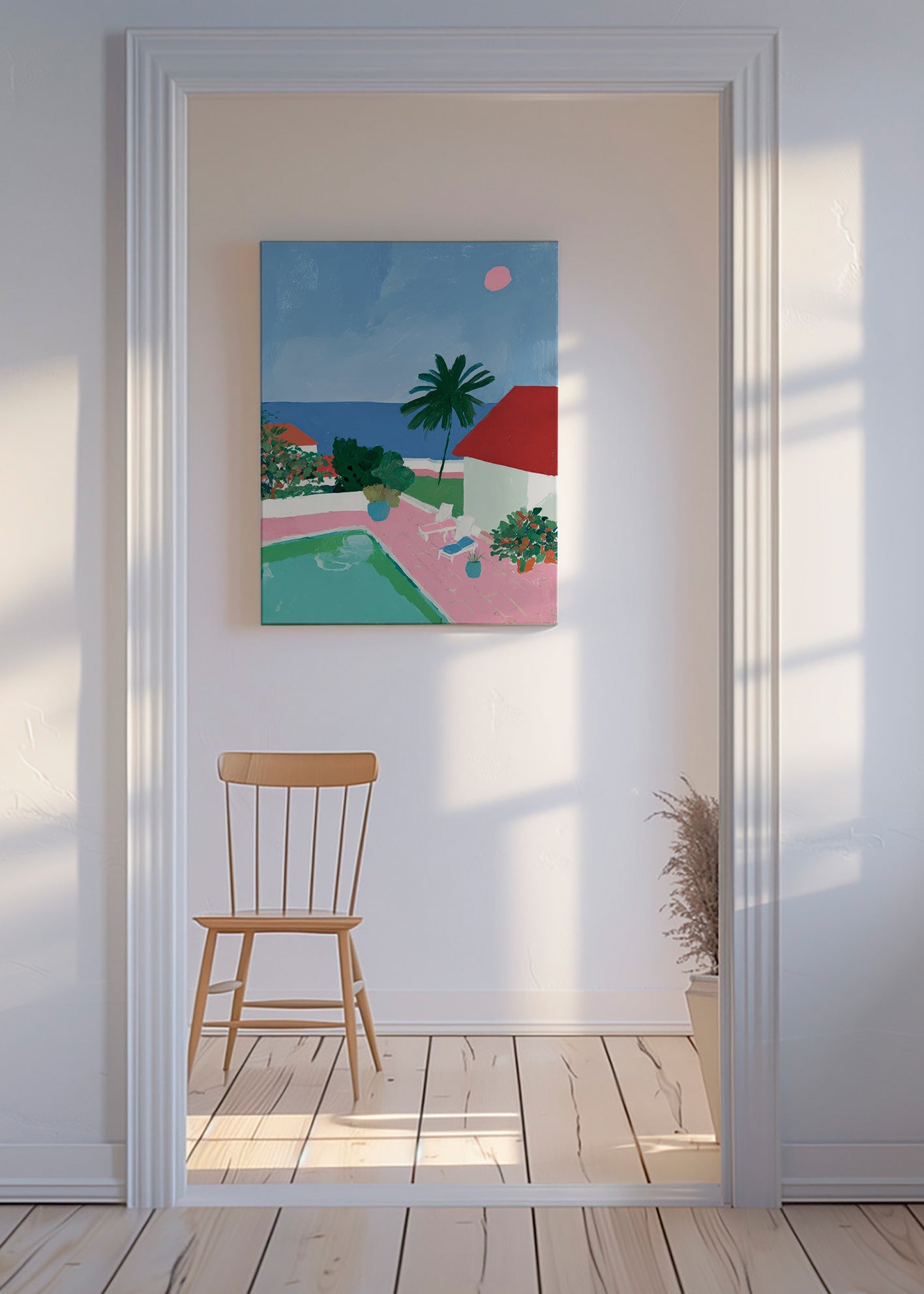 Landschap met zwembad, palmboom en rood dak
