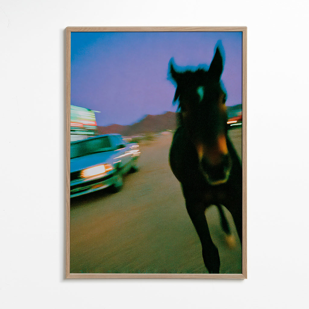 Artwork paard in beweging bij schemer