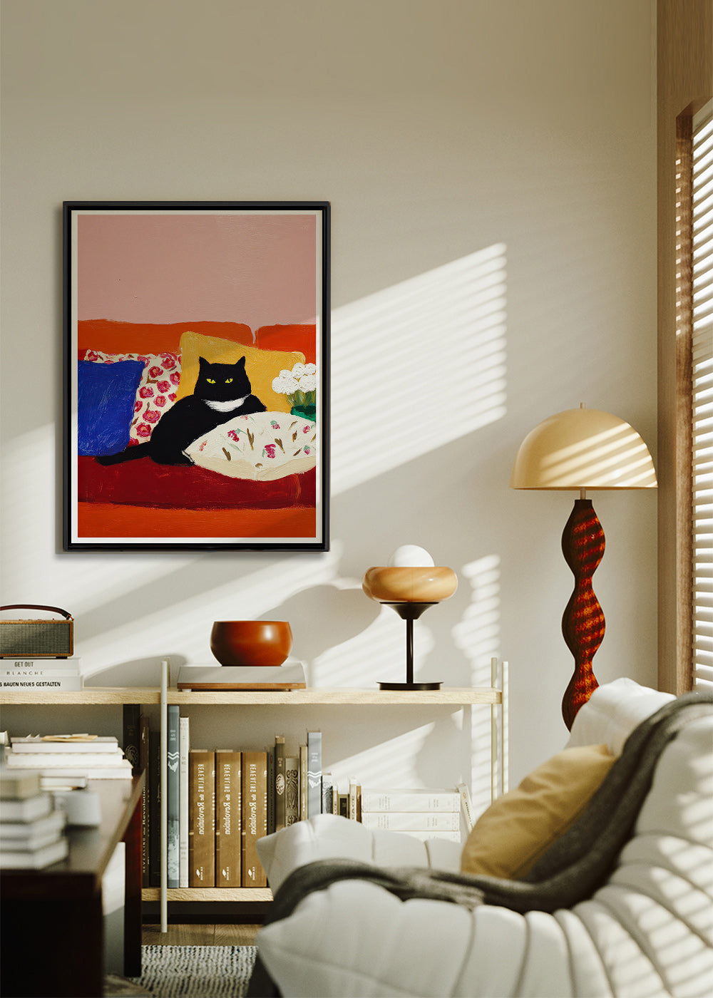 Kunstwerk zwarte kat op kleurrijke bank