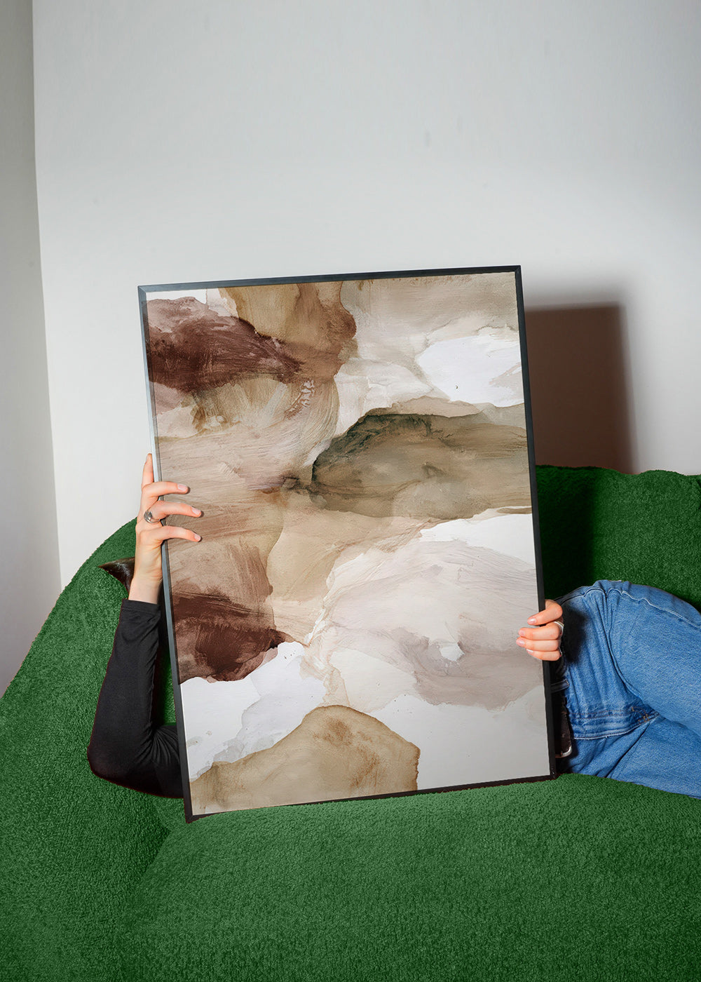 Abstracte kunst aardetinten en zachte penseelstreken