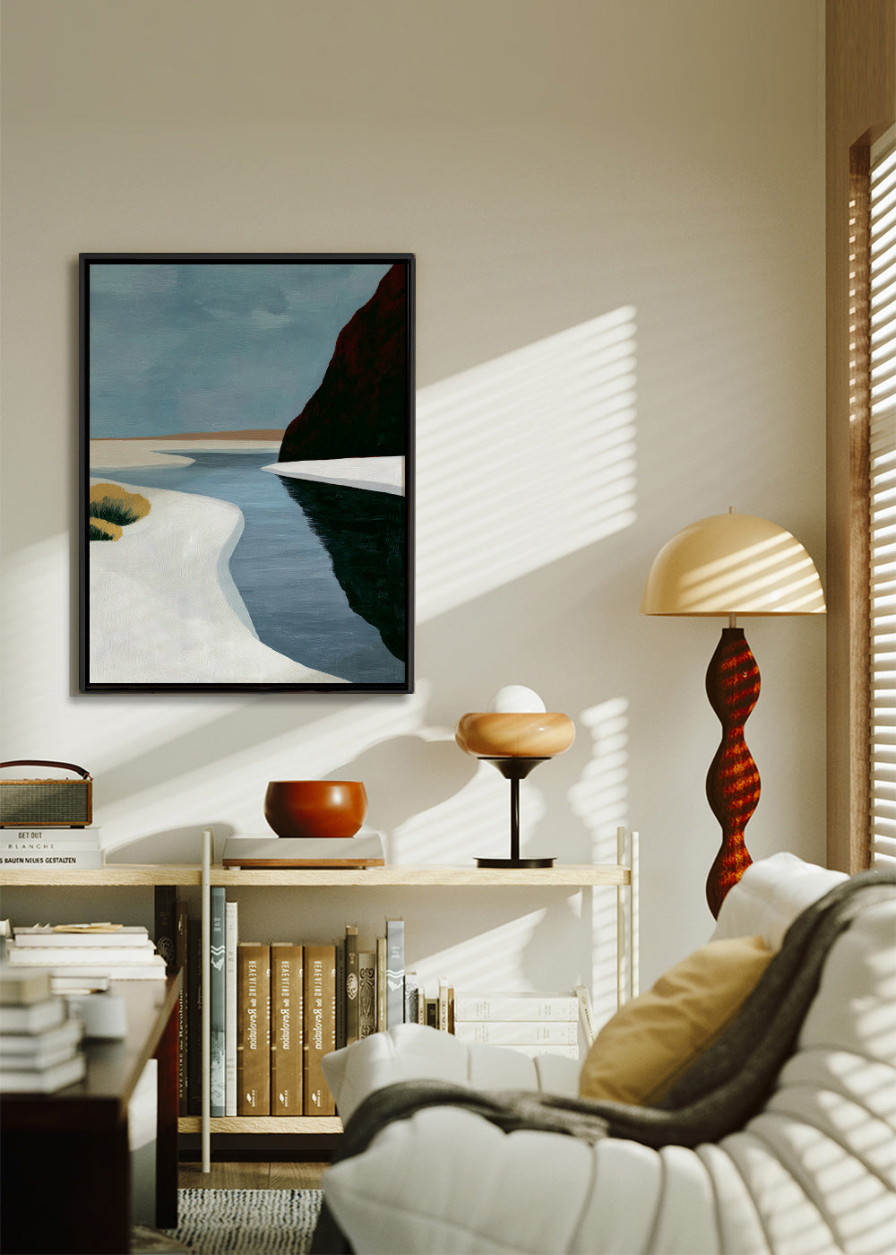 Landschap kunst: minimalistisch estuarium met donkere klif